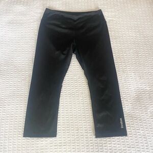 Reebok black active crop leggings size small
